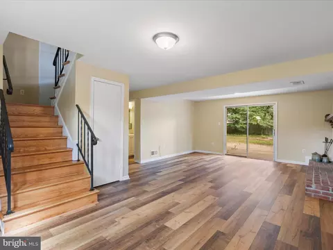 Living - 15415 Good Hope Rd, Silver Spring, MD 20905 photo 6 of 10