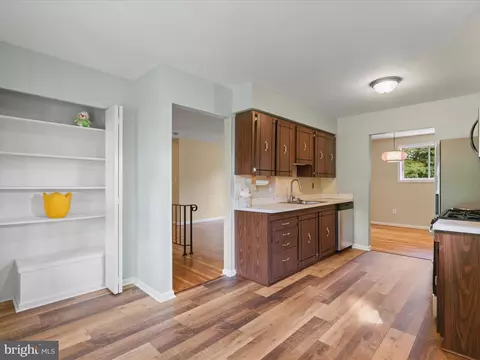 Entry Way - 15415 Good Hope Rd, Silver Spring, MD 20905 photo 3 of 4