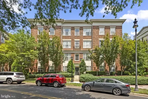 27 Booth St #245, Gaithersburg, MD 20878