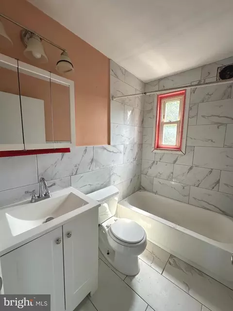 Bath - 1001 Ruatan St, Silver Spring, MD 20903 photo 1 of 1