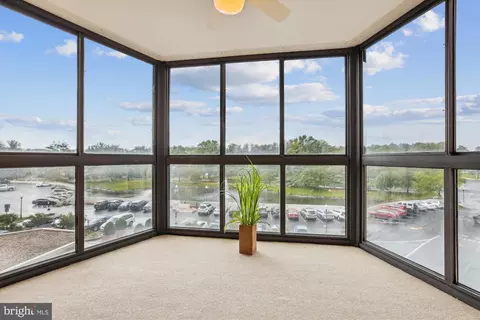 3330 N Leisure World Blvd #5-318, Silver Spring, MD 20906