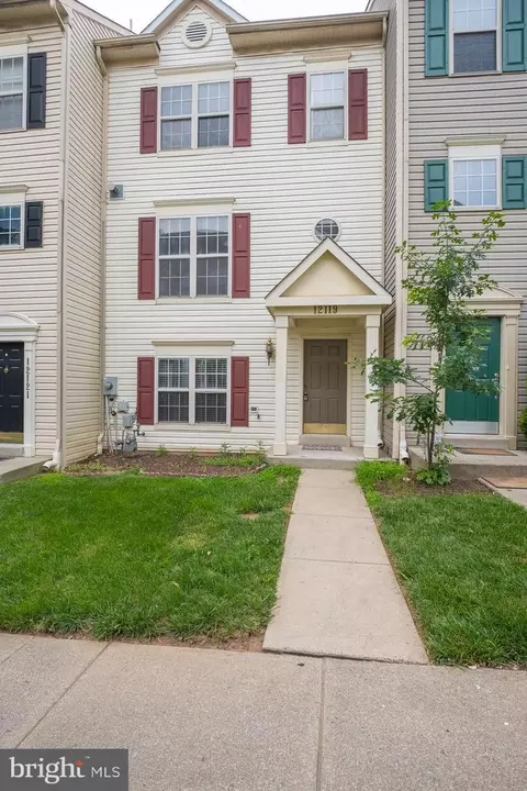 12119 Amber Ridge Cir, Germantown, MD 20876