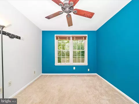 10060 Maple Leaf Dr, Montgomery Village, MD 20886 photo 28