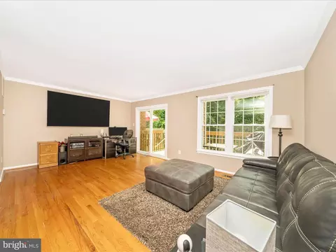 10060 Maple Leaf Dr, Montgomery Village, MD 20886 photo 7