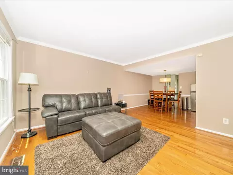 10060 Maple Leaf Dr, Montgomery Village, MD 20886 photo 11