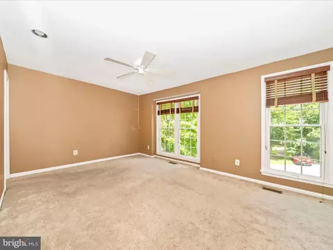 10060 Maple Leaf Dr, Montgomery Village, MD 20886 photo 19