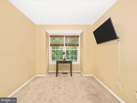 10060 Maple Leaf Dr, Montgomery Village, MD 20886 photo 25