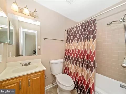10060 Maple Leaf Dr, Montgomery Village, MD 20886 photo 30