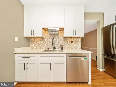 10060 Maple Leaf Dr, Montgomery Village, MD 20886 photo 17