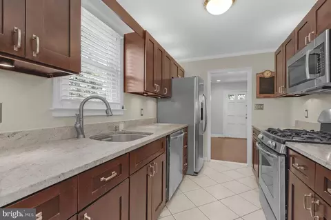 2802 Urbana Dr, Silver Spring, MD 20906 photo 9