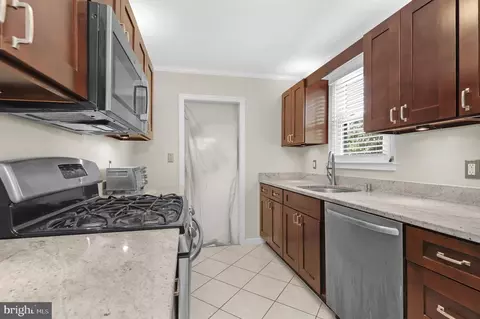 2802 Urbana Dr, Silver Spring, MD 20906 photo 10