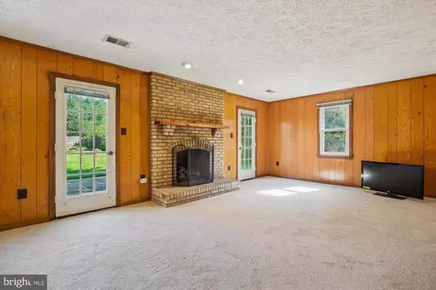 2408 Laurelwood Ter, Silver Spring, MD 20905 photo 22