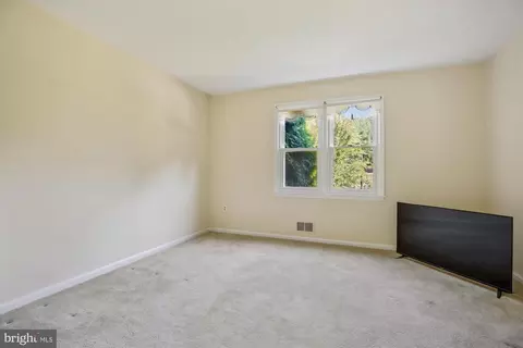 2408 Laurelwood Ter, Silver Spring, MD 20905 photo 12