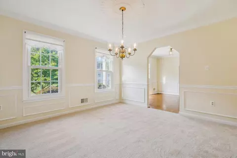 2408 Laurelwood Ter, Silver Spring, MD 20905 photo 5