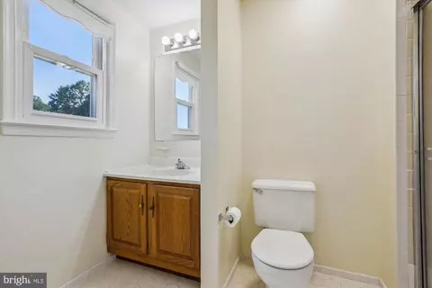 2408 Laurelwood Ter, Silver Spring, MD 20905 photo 36