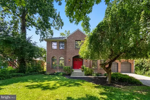 6212 Massachusetts Ave, Bethesda, MD 20816