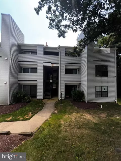 1641 Carriage House Ter #1641-F, Silver Spring, MD 20904