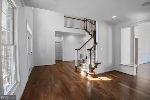 13319 Moonlight Trail Dr, Silver Spring, MD 20906 photo 5