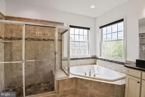 13319 Moonlight Trail Dr, Silver Spring, MD 20906 photo 19