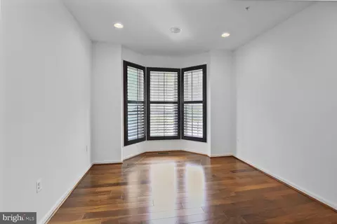 13319 Moonlight Trail Dr, Silver Spring, MD 20906 photo 4