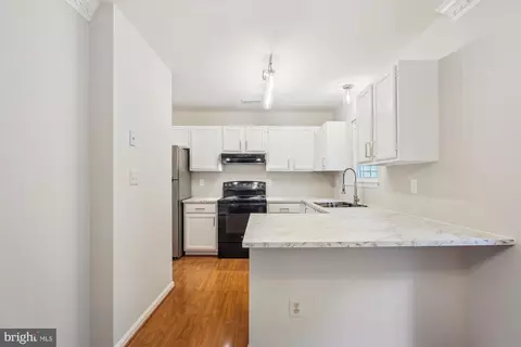 10 Suncroft Ct, Silver Spring, MD 20904 photo 11