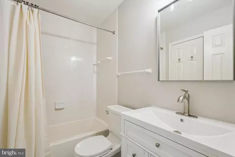 10 Suncroft Ct, Silver Spring, MD 20904 photo 18