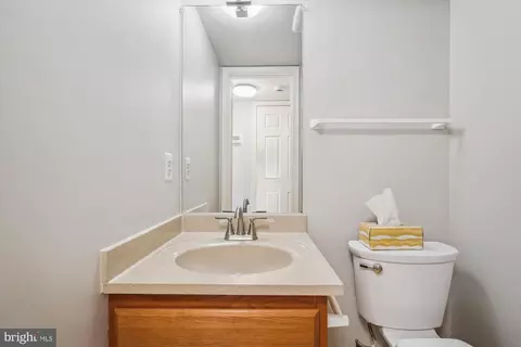 10 Suncroft Ct, Silver Spring, MD 20904 photo 12