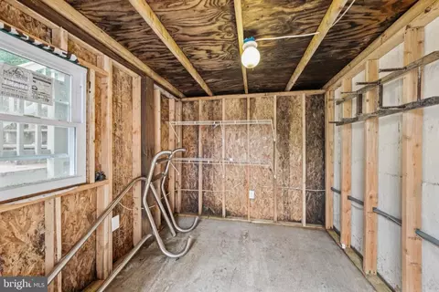 1305 Cavendish Dr, Silver Spring, MD 20905 photo 49
