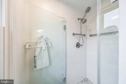 1305 Cavendish Dr, Silver Spring, MD 20905 photo 34