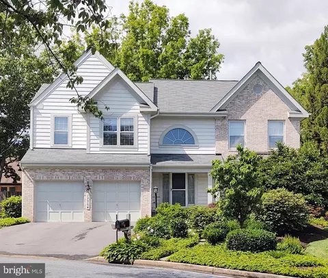 17704 Bishops Castle Ct, Olney, MD 20832