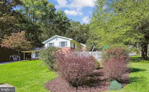 Exterior - 210 Burnt Mills Ave, Silver Spring, MD 20901 photo 8 of 21