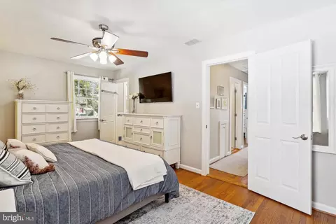 Bedroom - 210 Burnt Mills Ave, Silver Spring, MD 20901 photo 3 of 6