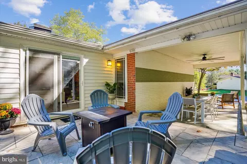 Exterior - 210 Burnt Mills Ave, Silver Spring, MD 20901 photo 7 of 21