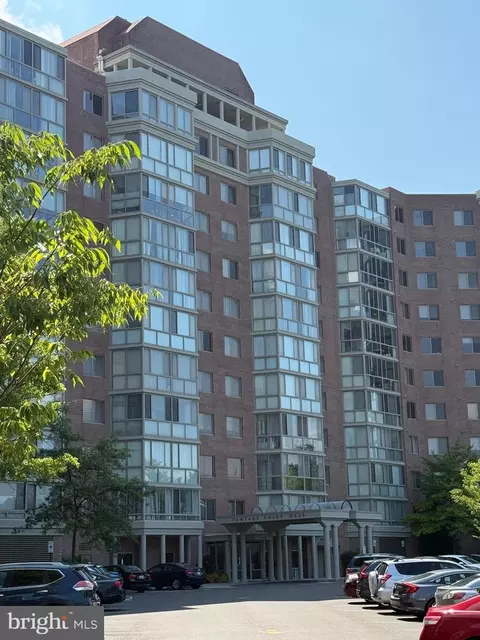 3210 N Leisure World Blvd #1021, Silver Spring, MD 20906