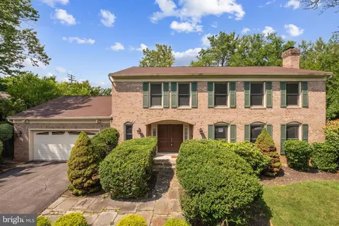 6117 Nightshade Ct, Rockville, MD 20852