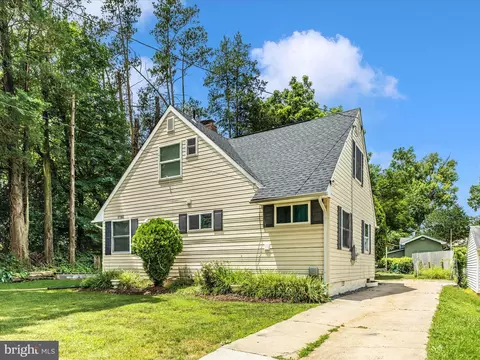 13102 Atlantic Ave, Rockville, MD 20851