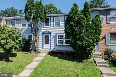 20 Farmcrest Ct, Silver Spring, MD 20905 photo 2