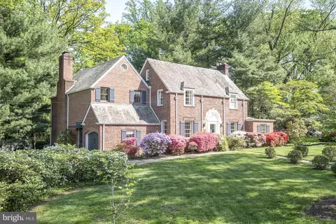 5804 Aberdeen Rd, Bethesda, MD 20817