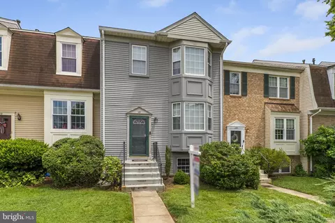 121 Lazy Hollow Dr, Gaithersburg, MD 20878
