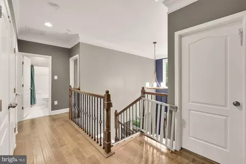 Entry Way - 15931 Woods Center Rd, Silver Spring, MD 20906 photo 9 of 13