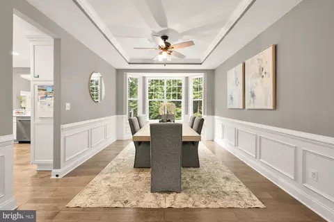 Entry Way - 15931 Woods Center Rd, Silver Spring, MD 20906 photo 6 of 13