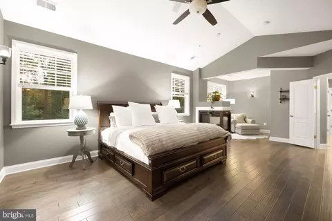 Bedroom - 15931 Woods Center Rd, Silver Spring, MD 20906 photo 9 of 12