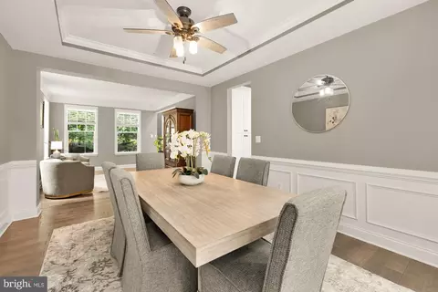 Dining - 15931 Woods Center Rd, Silver Spring, MD 20906 photo 2 of 4