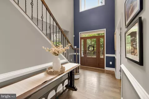 Entry Way - 15931 Woods Center Rd, Silver Spring, MD 20906 photo 2 of 13