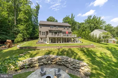 Exterior - 15931 Woods Center Rd, Silver Spring, MD 20906 photo 12 of 25