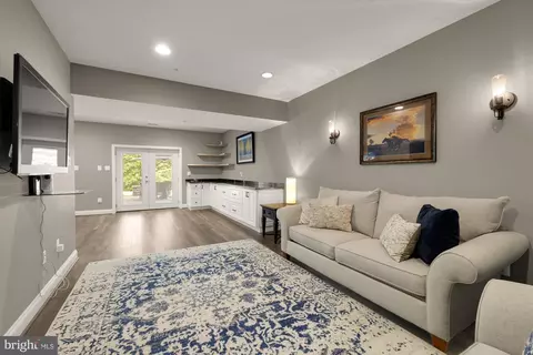 Living - 15931 Woods Center Rd, Silver Spring, MD 20906 photo 2 of 2