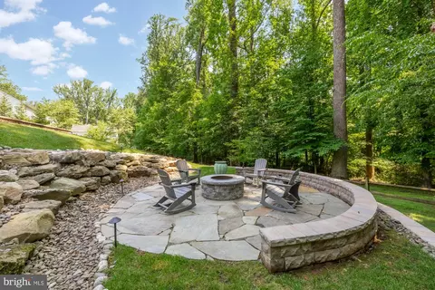 Exterior - 15931 Woods Center Rd, Silver Spring, MD 20906 photo 25 of 25