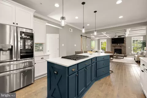 Kitchen - 15931 Woods Center Rd, Silver Spring, MD 20906 photo 4 of 6