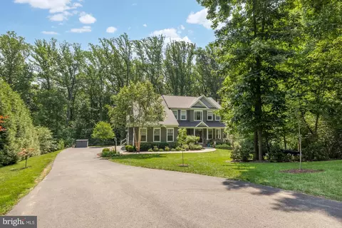 Exterior - 15931 Woods Center Rd, Silver Spring, MD 20906 photo 4 of 25