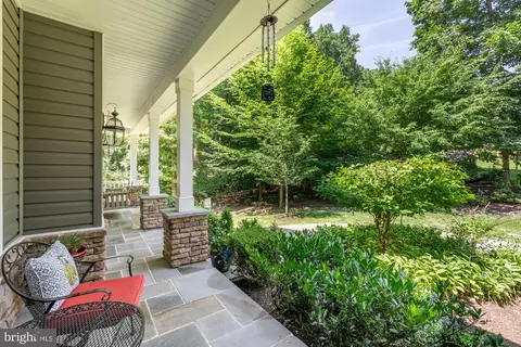 Exterior - 15931 Woods Center Rd, Silver Spring, MD 20906 photo 6 of 25